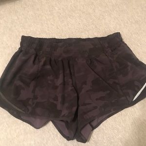 Lululemon Hotty Hot Short 2.5”